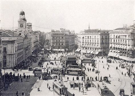 Fotos antiguas: Tranvías en la Puerta del Sol