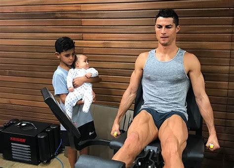 Fotos de los hijos de Cristiano Ronaldo | People en Español
