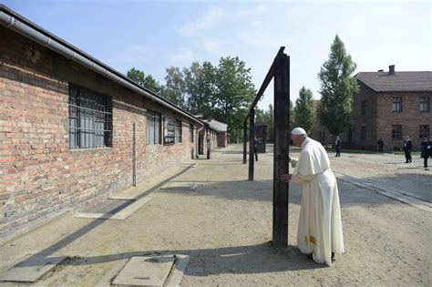 Fotos: El papa Francisco visita Auschwitz | Internacional ...