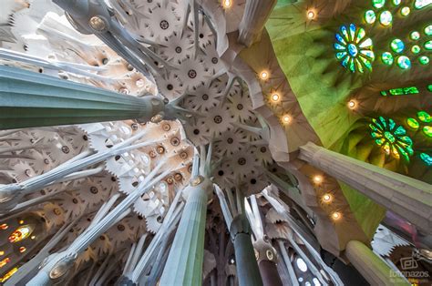 Fotos espectaculares del interior de la Sagrada Familia de ...