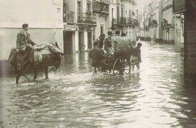 Fotos y postales antiguas de Sevilla: Inundaciones en Sevilla.