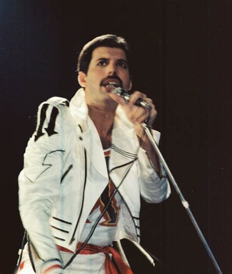 Freddie   Freddie Mercury Photo  31652241    Fanpop