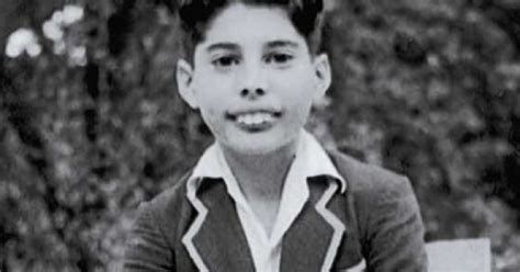 Freddie Mercury: aparecen imagenes de su infancia en un ...