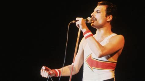 Freddie Mercury   Barcelona   Biography