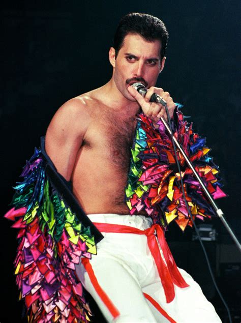 Freddie Mercury: Biografia – Queen Poland