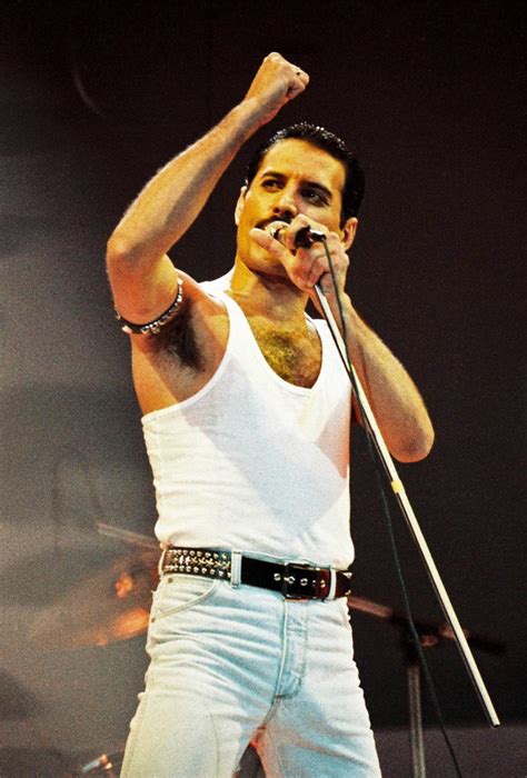 Freddie Mercury Photos Stars who courageously fought ...