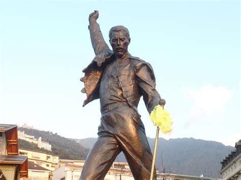 Freddie Mercury Statue | www.pixshark.com   Images ...