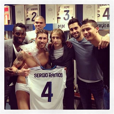 From Arbeloa´s instagram: Essien, Pepe, Sergio Ramos ...