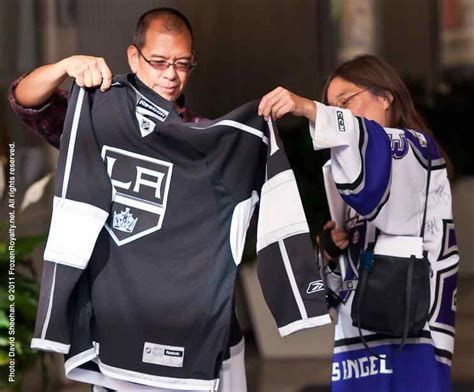 Frozen Royalty Photos: Los Angeles Kings Tip A King 2011 ...