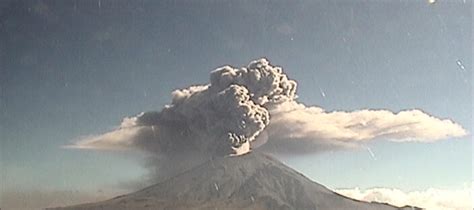 Fuerte erupción del volcán Popocatépetl hoy a las 14:13 ...