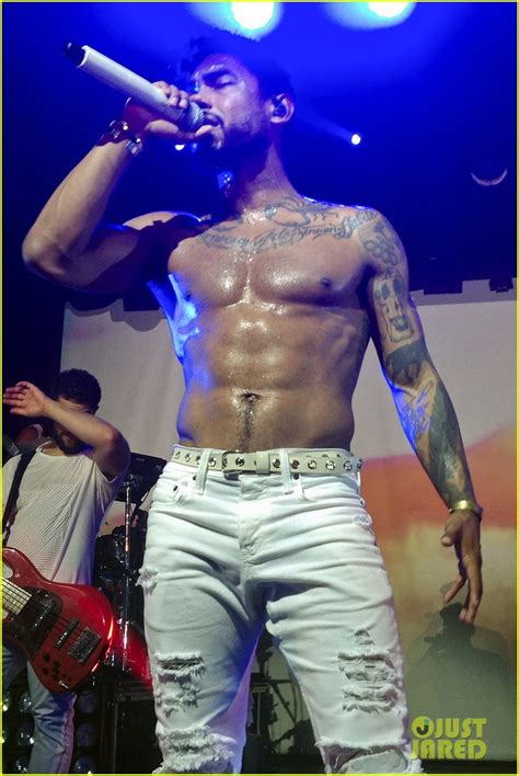 Full Sized Photo of miguel shirtless wildheart tour ...