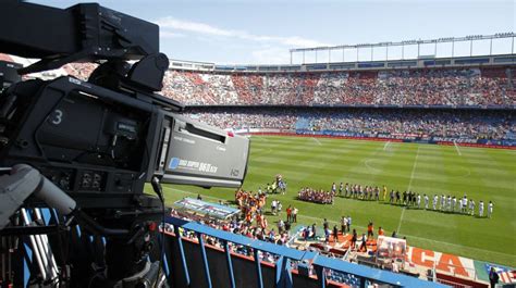 Fútbol en televisión | Movistar, beIN y GOL se reparten ...