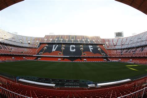 futbol estadios: Estadios de España