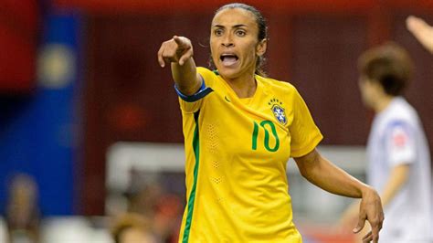 Fútbol Femenino: La Brasil de Marta convoca a 20 jugadoras ...