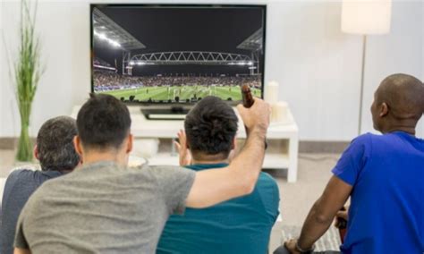 Fútbol y televisión de pago en España: 7 datos que debes ...