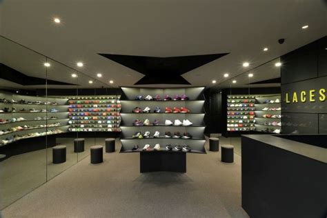 Gallery Sneaker Shops : laces shoe store