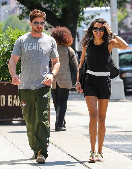 Gerard Butler Spotted On Date With Mystery Brunette In NYC ...