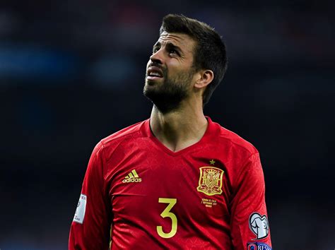 Gerard Pique insulted and jeered by Spain fans as ...