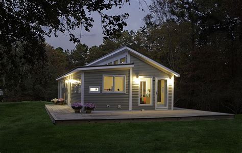 Get Attractive Design of Small Prefab Homes with ...