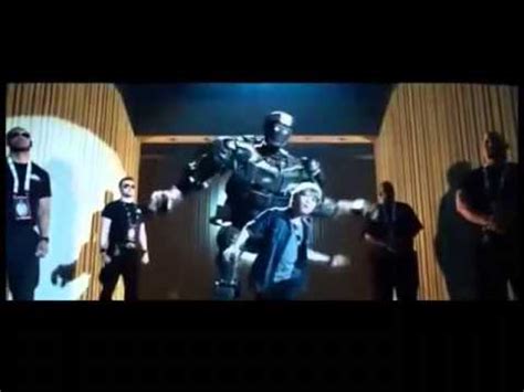 Gigantes de acero Version extendida atom bailando   YouTube