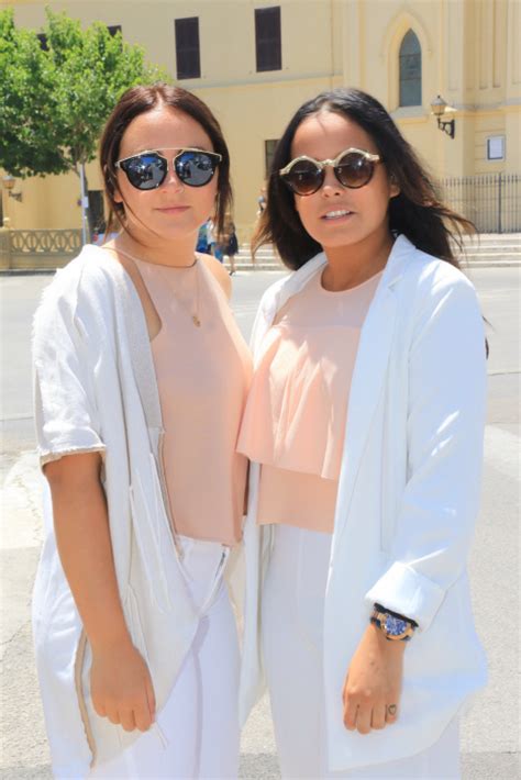 Gloria Camila y Rocío Flores, como hermanas