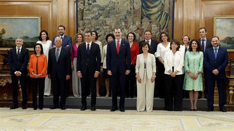 Gobierno de Pedro Sánchez | Las  ministras y ministros  de ...