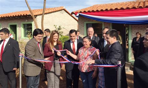 Gobierno inauguró viviendas sociales en Villarrica ...