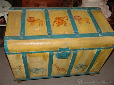 gracioso baúl de madera pintado   Comprar Baúles Antiguos ...