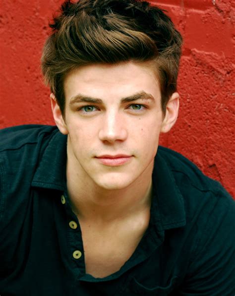 Grant Gustin: New guy to come between Kurt and Blaine on ...
