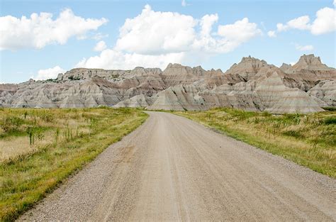 Gravel Sand and Gravel vs Crushed Stone ~ Topsoil Delivery