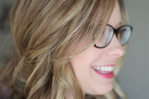 Hair and Makeup Tips for Glasses – The Small Things Blog