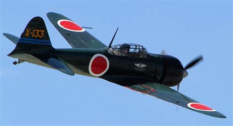 Hallan avión japonés de la Segunda Guerra Mundial en las ...