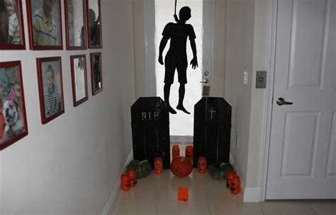 Halloween: Espeluznantes ideas para decorar la casa con ...
