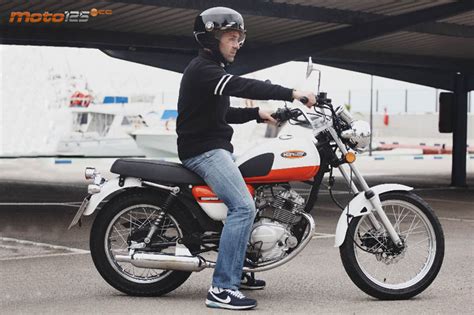 Hanway Raw 125   Vuelven los divertidos años ‘70   Moto 125 cc
