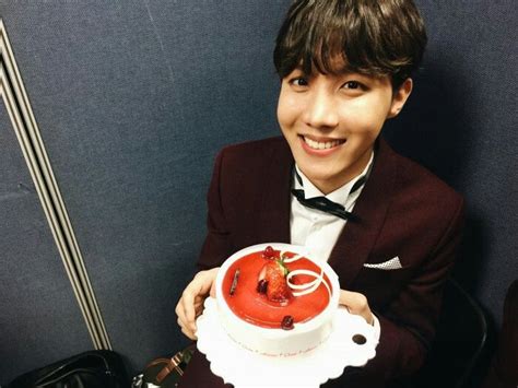 Happy Birthday J hope | BTS | Pinterest | Happy birthday ...