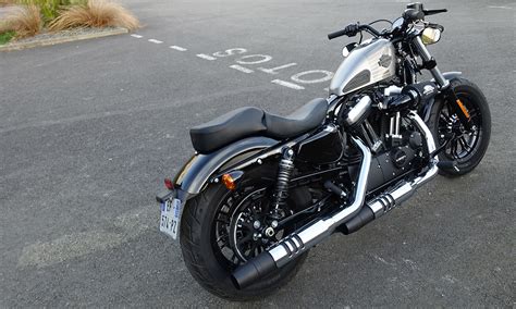 Harley Davidson 48 2017 : le gros jouet