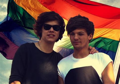 Harry Styles ondea la bandera gay en un concierto de One ...