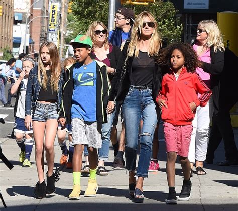 Heidi Klum Explores New York City With Her Four Kids ...