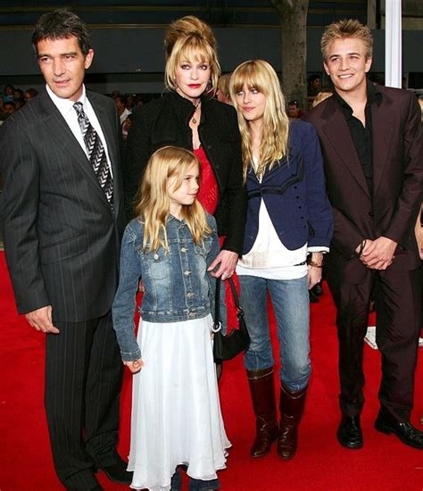 Hijos De Melanie Griffith   Unifeed.club