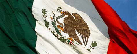 Historia de la bandera de México