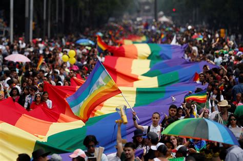 Historia de la comunidad LGBT en México | Florería FlorYou