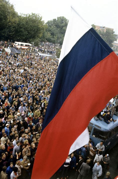 Historia de la majestuosa bandera de Rusia en fotos ...