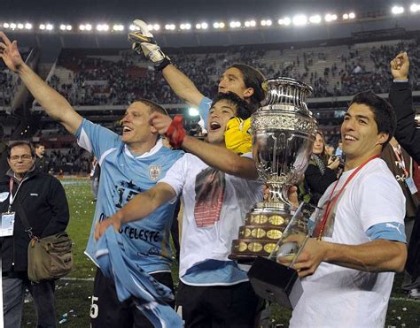 Historia del futbol uruguayo  resumida    Taringa!