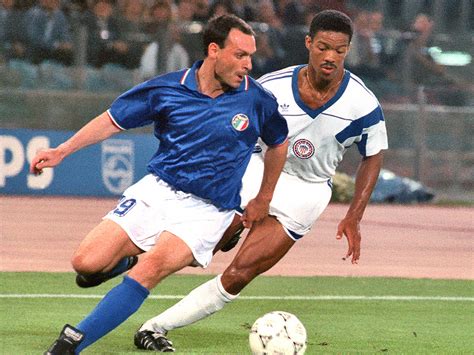 History of Italy s World Cup kits   1990 World Cup   Goal.com