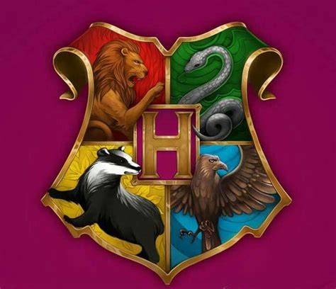 Hogwarts crest by Pottermore | Dumbledores Army ...