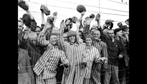 Holocausto: la felicidad de los judíos al ser liberados de ...