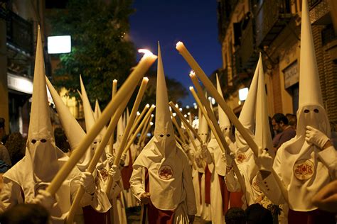 Holy Week around the world: Hooded penitents and ...