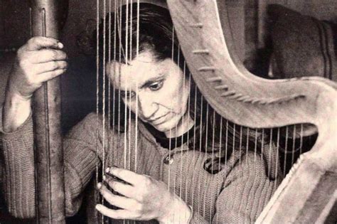 Homenaje a Violeta Parra, «después de vivir un siglo ...