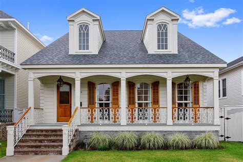Homes For Sale in Lakeview   NOLA Homes Search