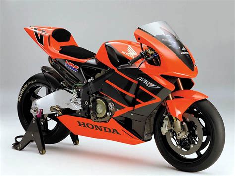 HOT MOTO SPEED: Honda Motorcycles huge range of motorbike